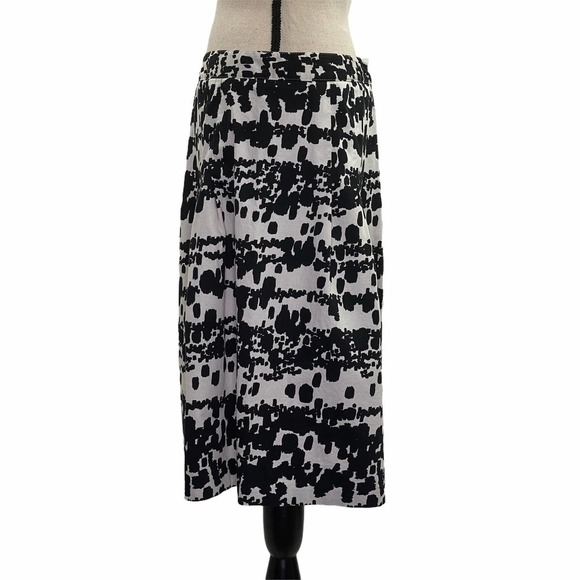 BLACK White Printed A-Line Skirt - Picture 3 of 9